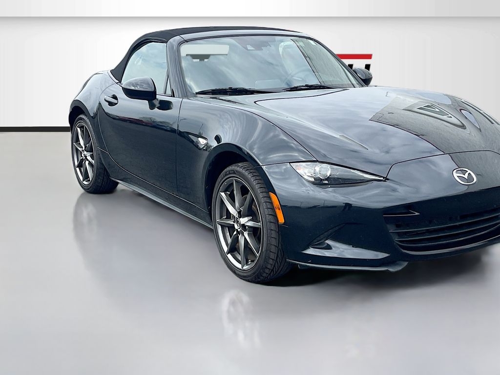 2016 Mazda MX-5 Miata Grand Touring's photo