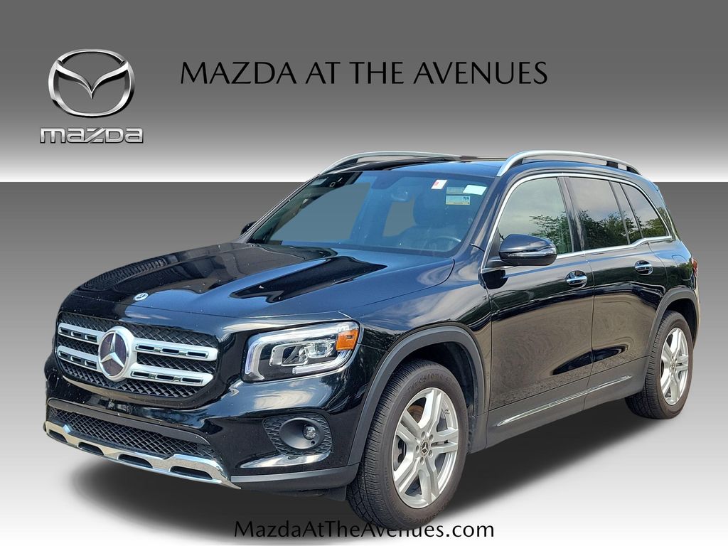 2023 Mercedes-Benz GLB GLB 250 4MATIC's photo