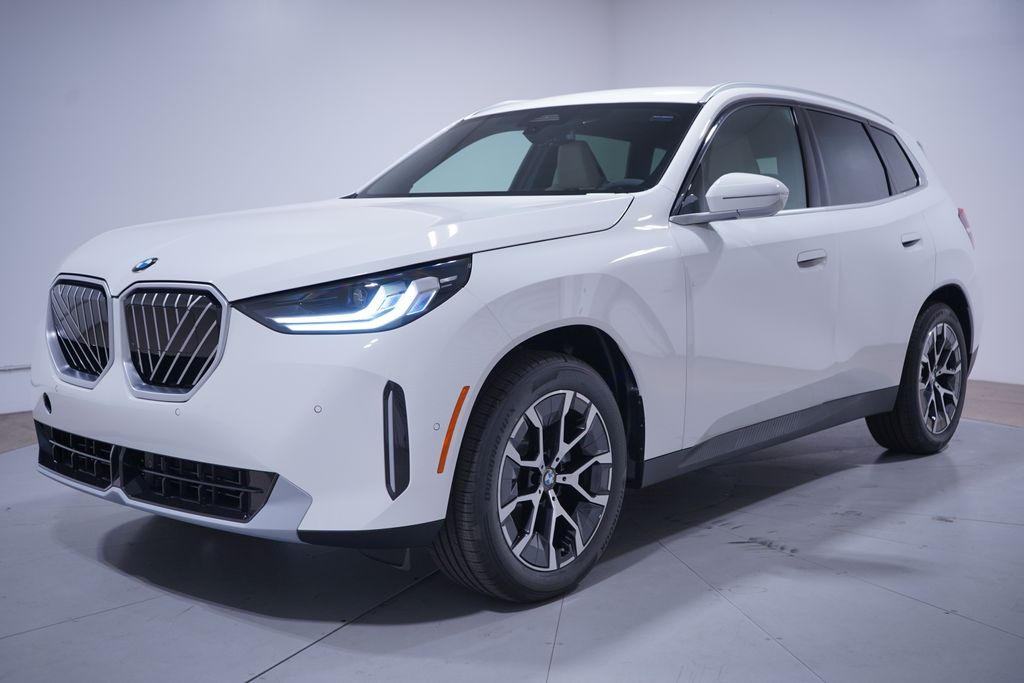 Thumbnail: 2026 BMW X3 - 1