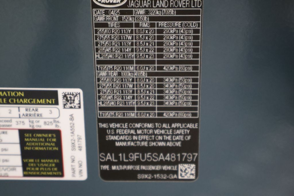 Thumbnail: 2025 Land Rover Range Rover Sport - 17