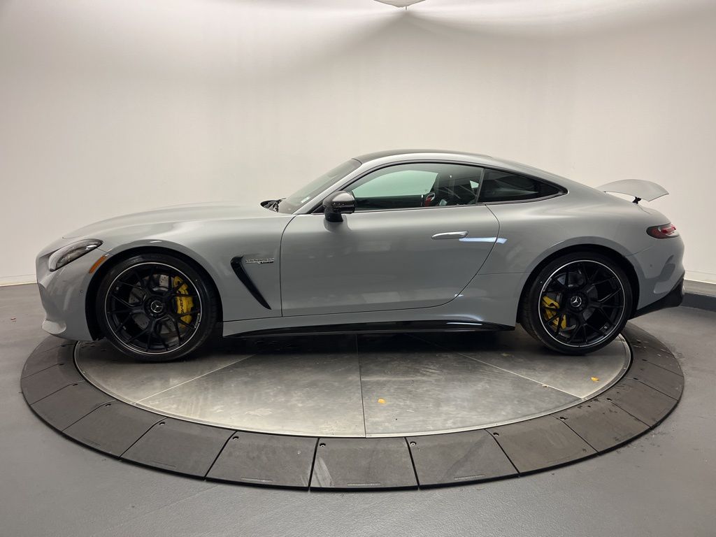 Thumbnail: 2025 Mercedes-Benz AMG GT - 4