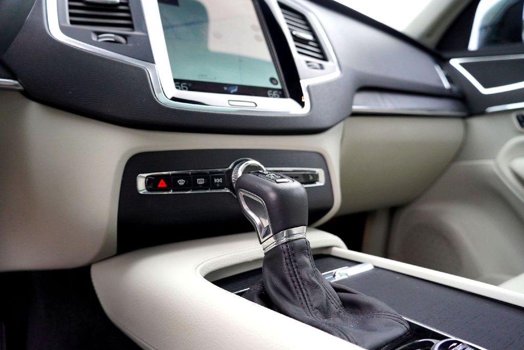 Used Car 2020 Volvo Xc90  T5 Momentum For Sale Under $20,000 In Taylor, Texas