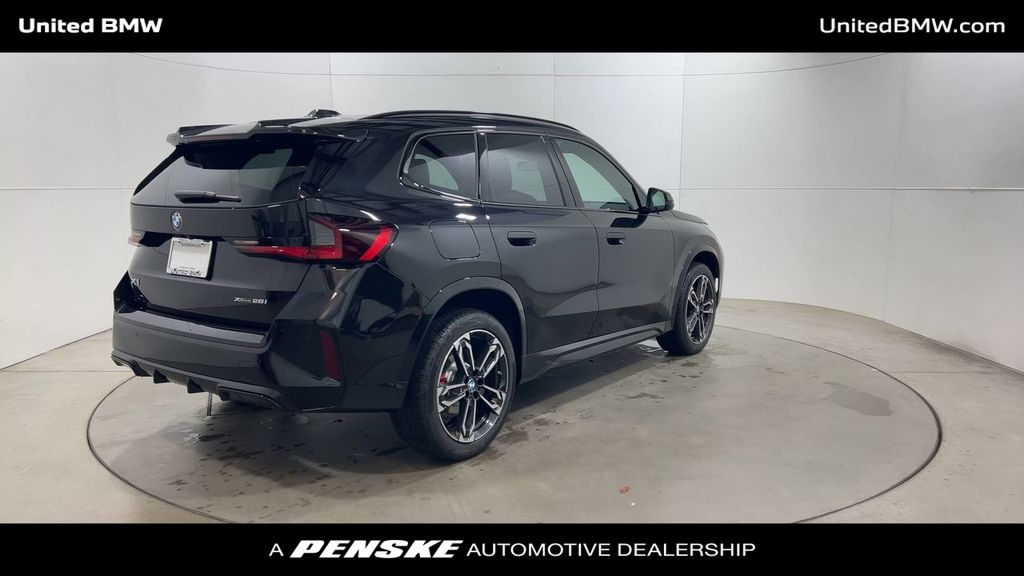 2025 BMW X1 xDrive28i 8