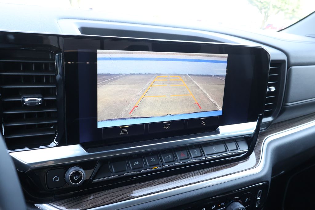 Thumbnail: 2026 Chevrolet Silverado 1500 - 23