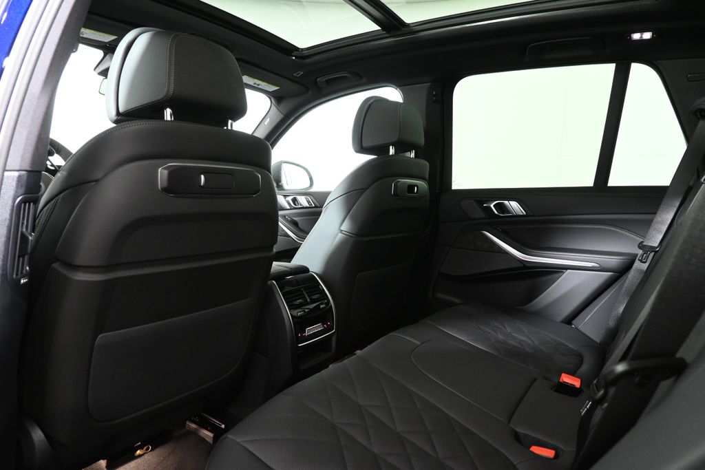 Thumbnail: 2026 BMW X5 - 32