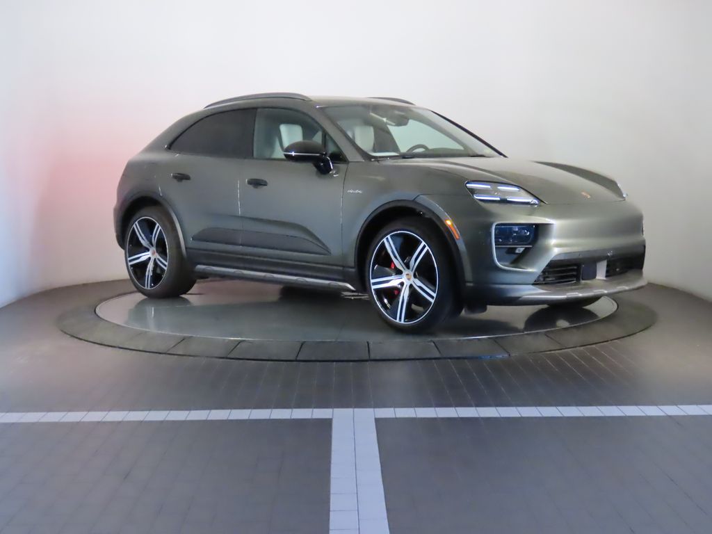 Thumbnail: 2025 Porsche Macan - 9