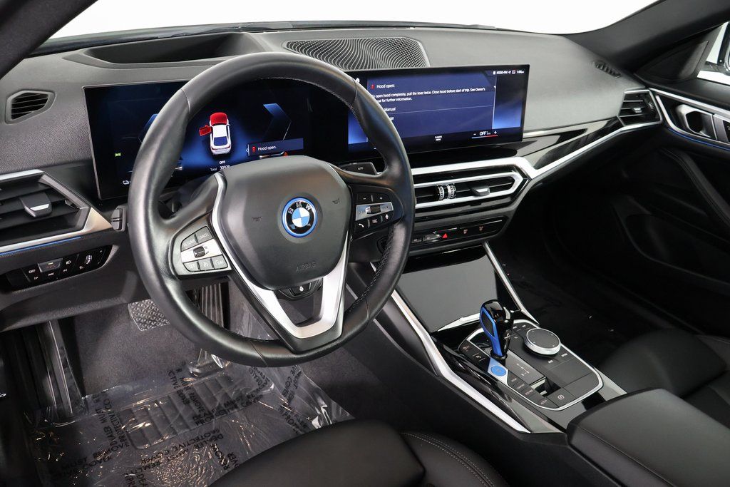 Thumbnail: 2023 BMW i4 - 7
