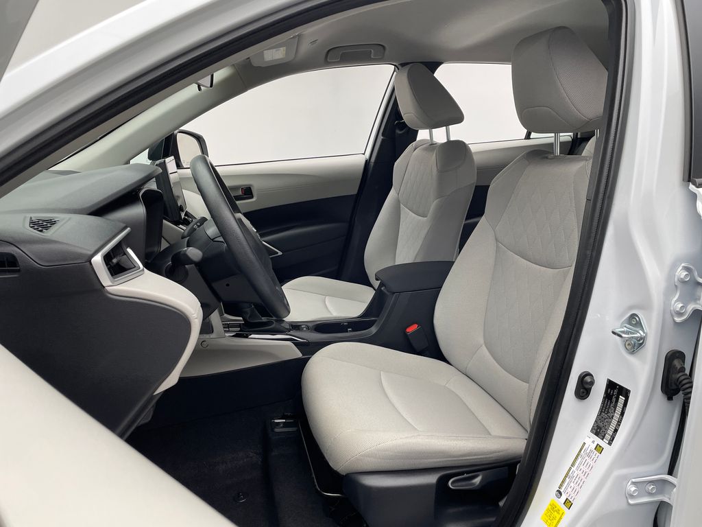 Thumbnail: 2025 Toyota Corolla Cross - 13