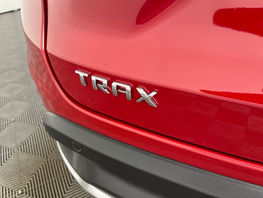 Thumbnail: 2026 Chevrolet Trax - 17