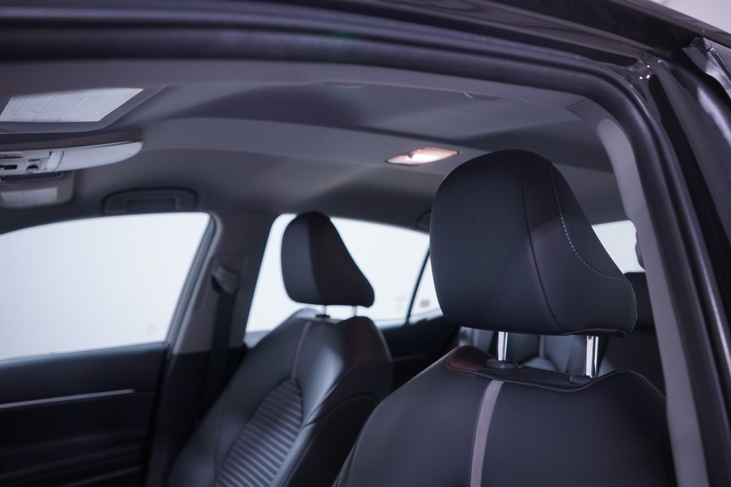 Thumbnail: 2020 Toyota Camry - 8