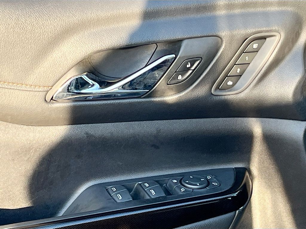 Used 2023 Silver GMC AT4 image 18