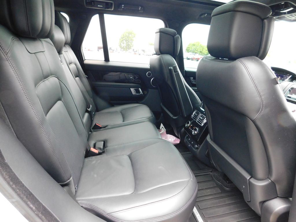 Thumbnail: 2020 Land Rover Range Rover - 5