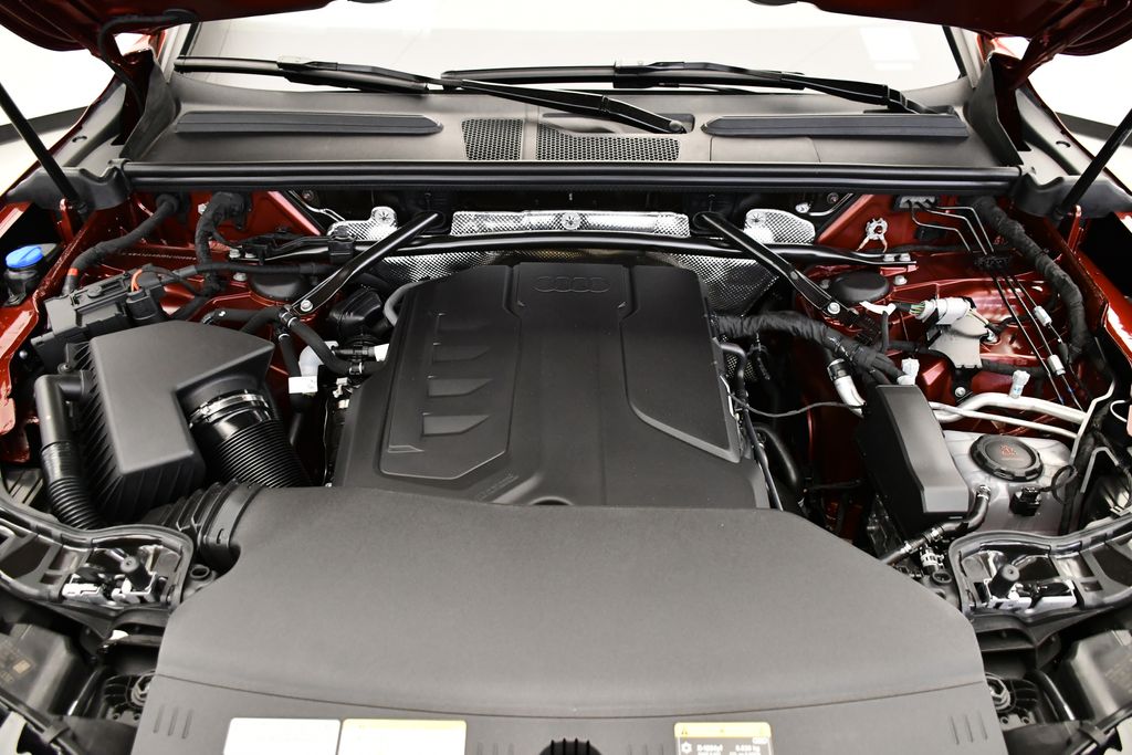 Thumbnail: 2025 Audi Q5 - 11