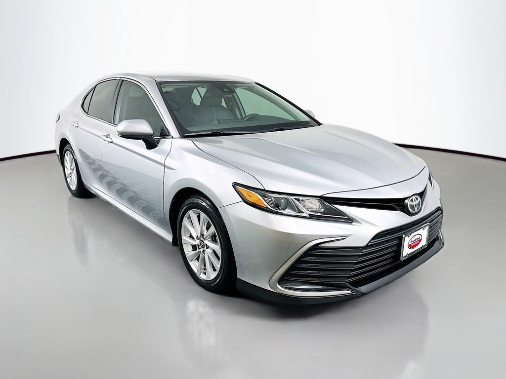 Thumbnail: 2021 Toyota Camry - 3