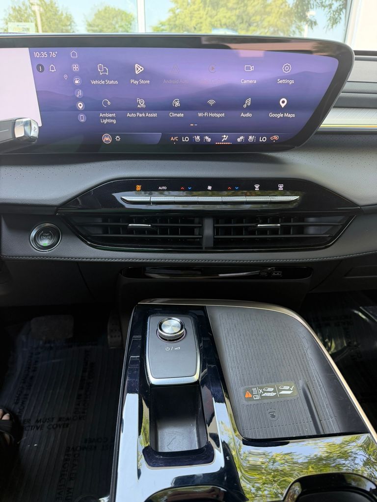 Used 2025 Buick Enclave SUV