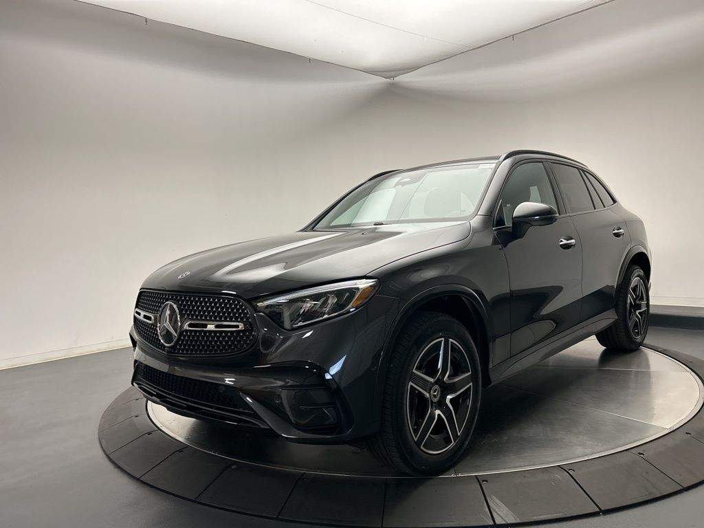 Thumbnail: 2026 Mercedes-Benz GLC - 3
