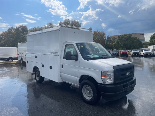 2026 Ford E-350 Cutaway 