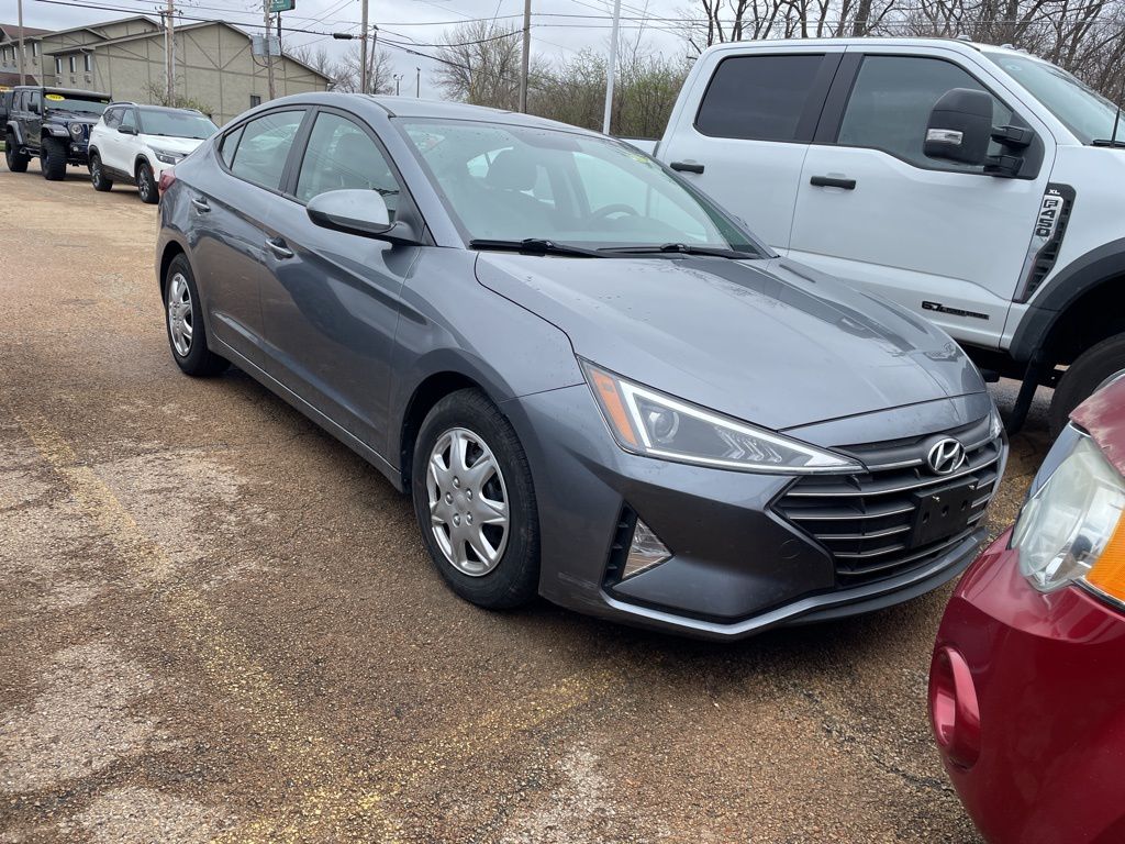 2019 Hyundai Elantra SE FWD