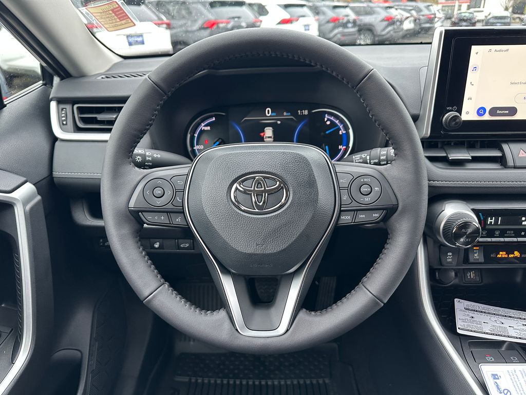 2025 Toyota RAV4 Hybrid XLE