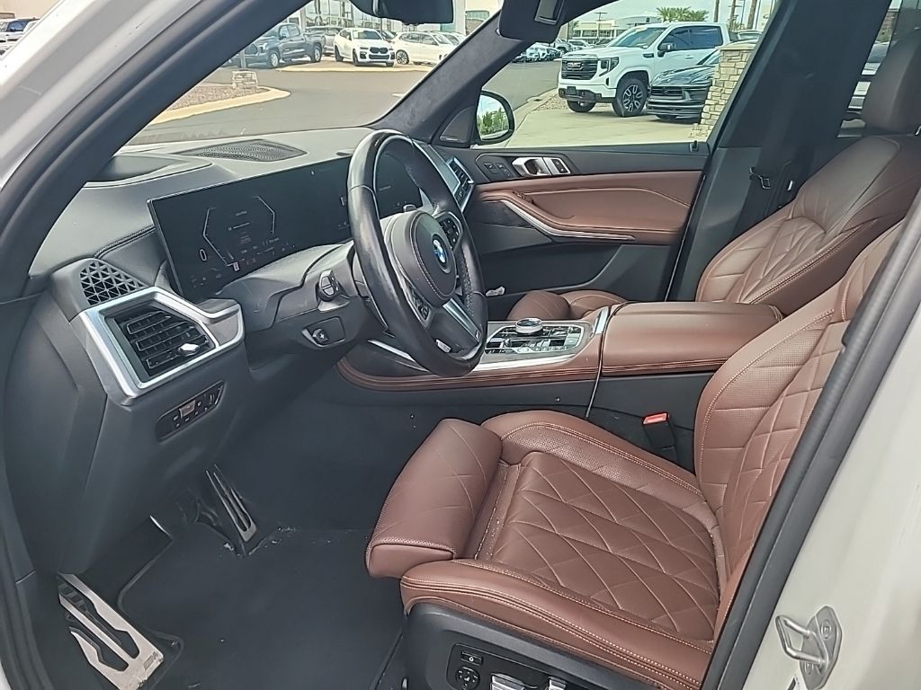 Thumbnail: 2023 BMW X7 - 2