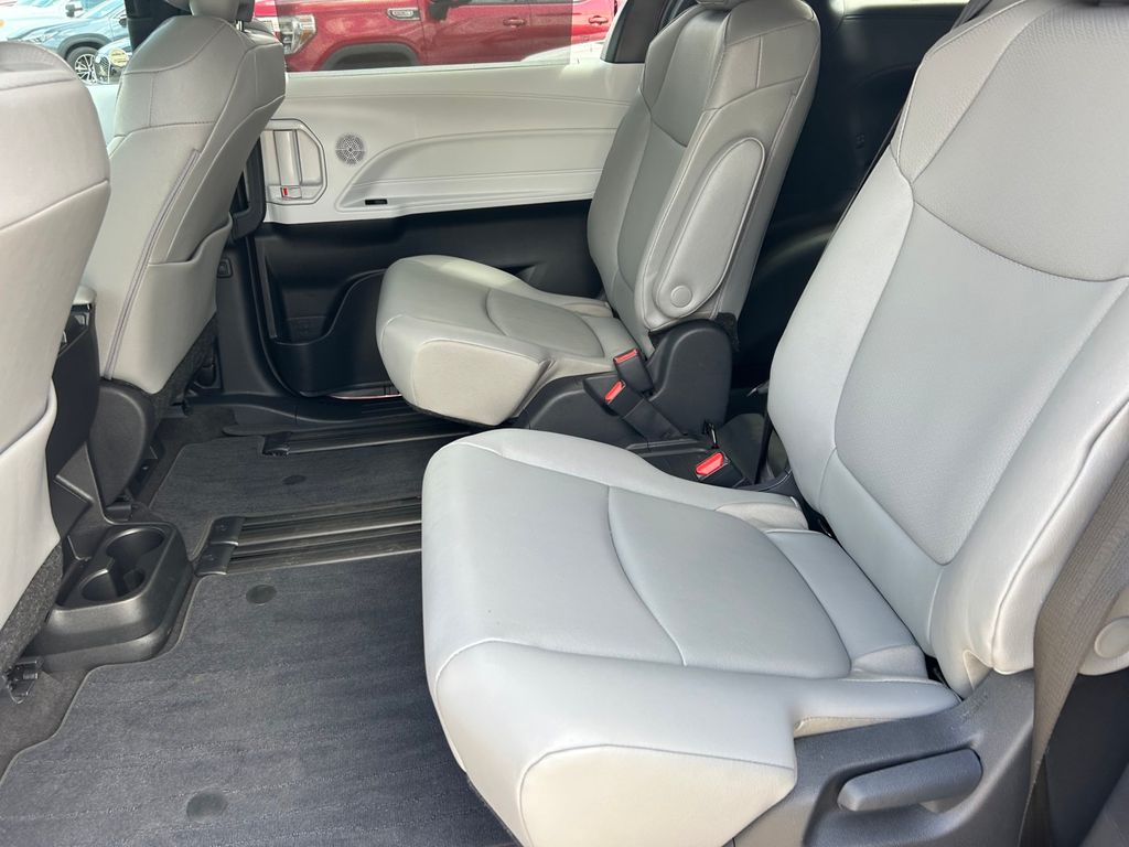 Used 2026 Toyota Sienna Van