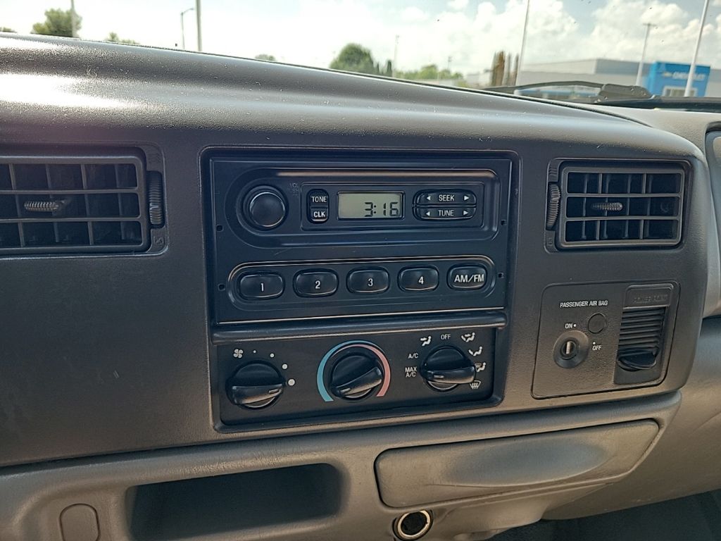 Used 2003 Ford F-450SD Truck