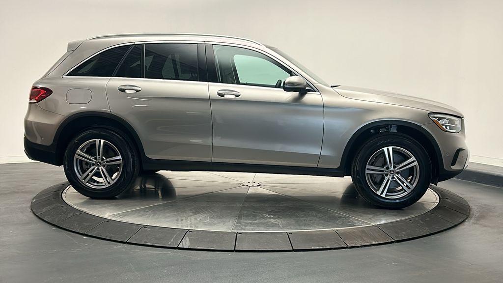 2022 Mercedes-Benz GLC 300 8