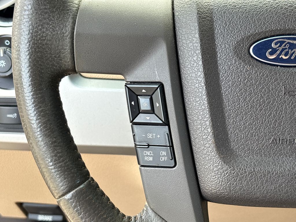 Used 2014 Beige Ford Lariat image 21