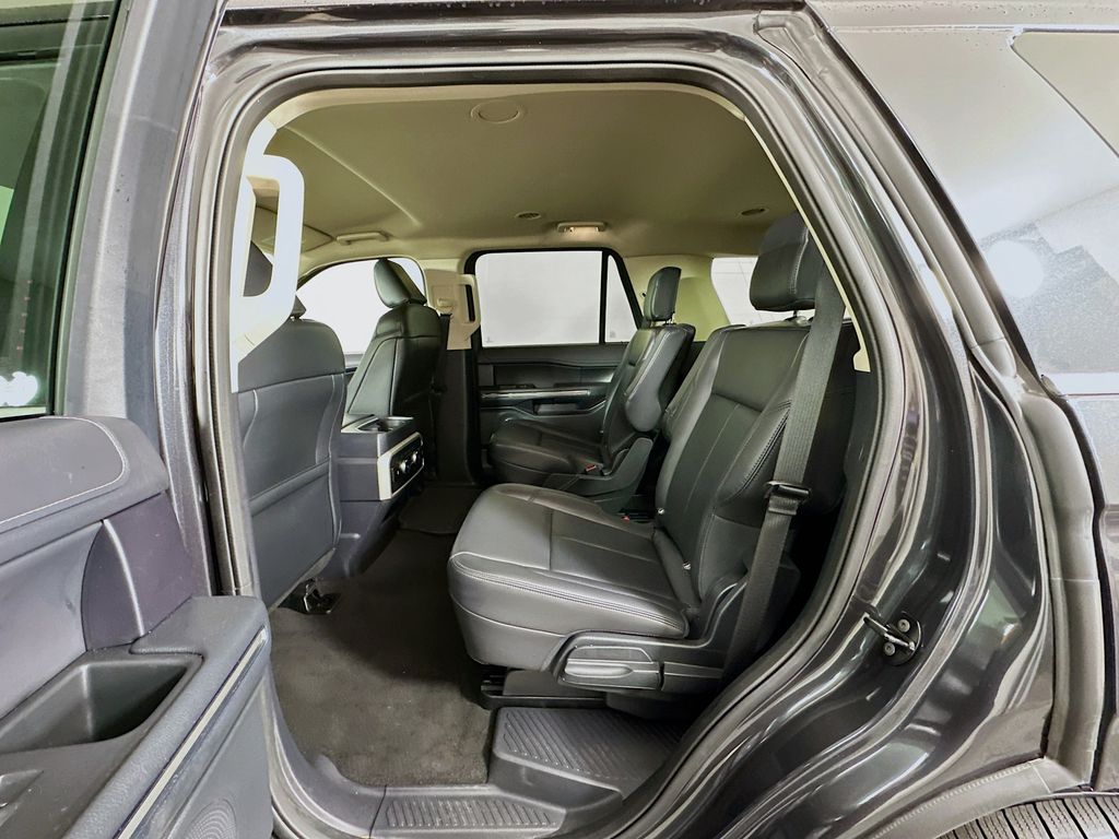 Thumbnail: 2024 Ford Expedition - 25