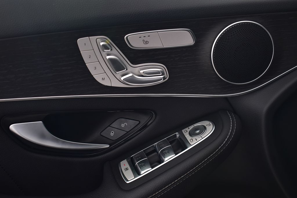 Thumbnail: 2021 Mercedes-Benz GLC - 12