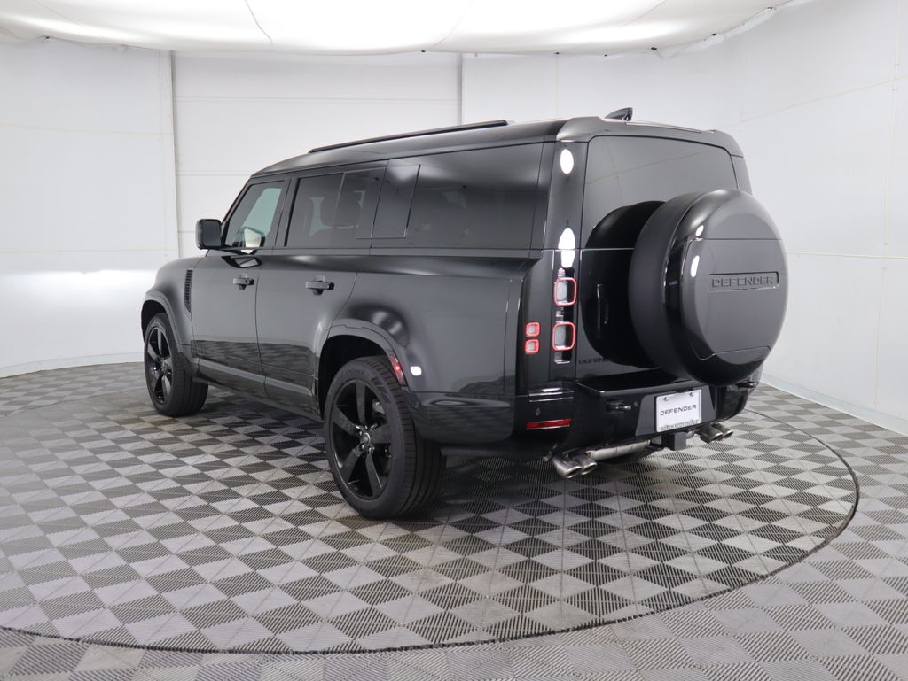 Thumbnail: 2025 Land Rover Defender - 7