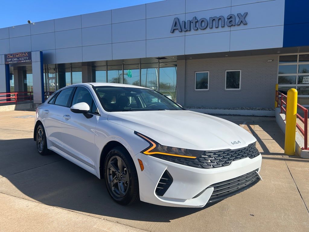 2023 Kia K5 LXS FWD