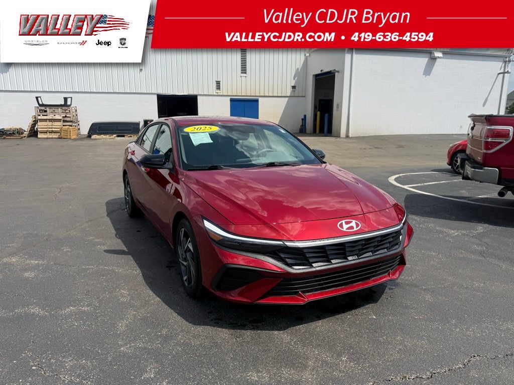 2025 Hyundai Elantra SEL Sport FWD