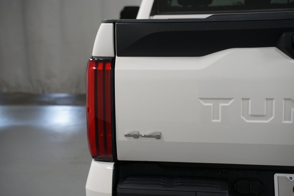 Thumbnail: 2023 Toyota Tundra - 10