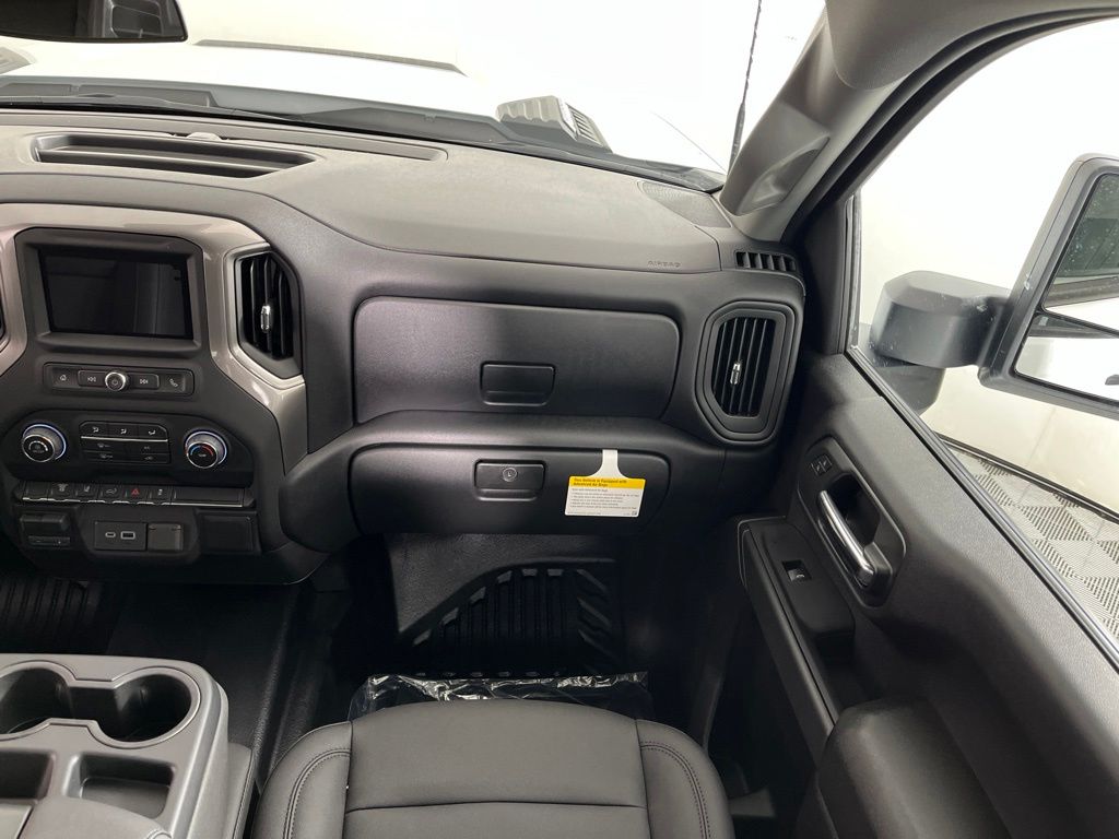 Thumbnail: 2026 Chevrolet Silverado 2500 - 18
