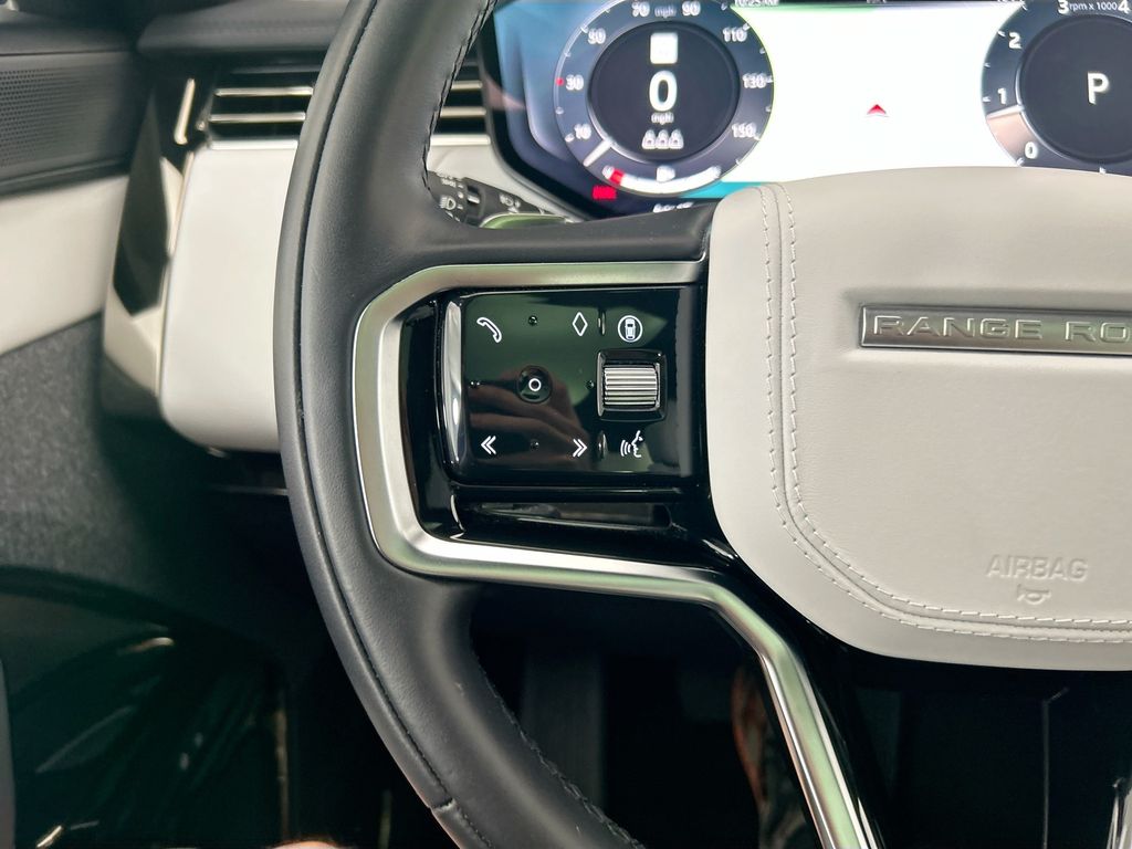Thumbnail: 2025 Land Rover Range Rover Sport - 11