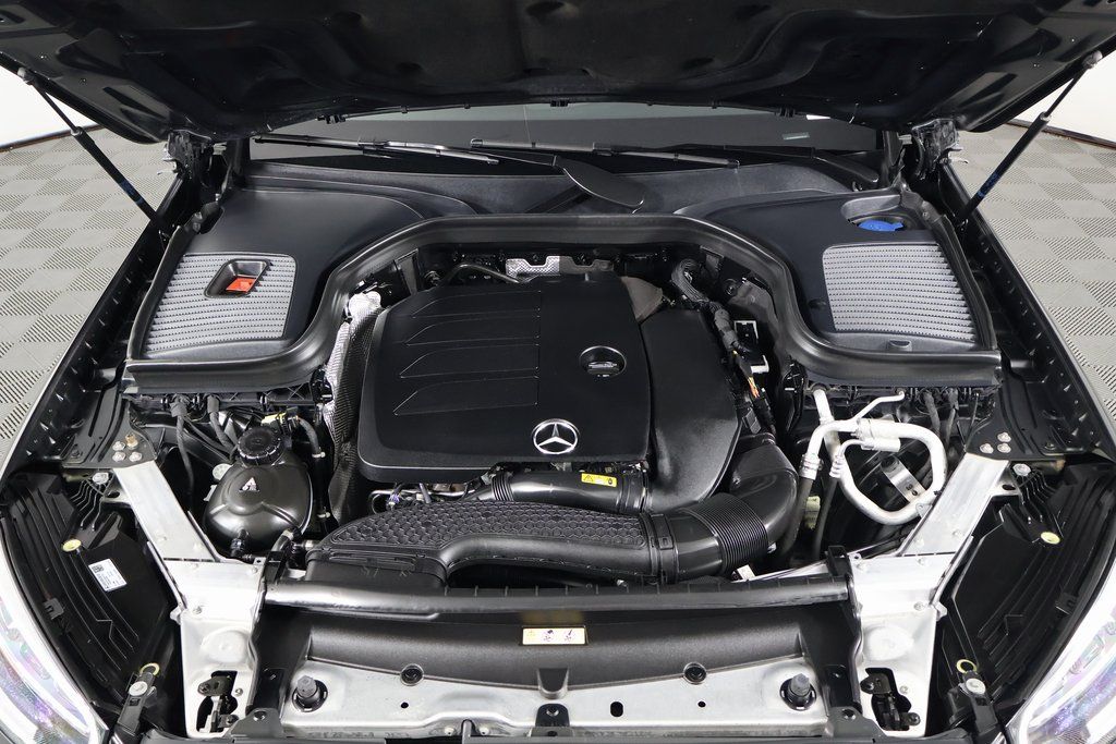 Thumbnail: 2022 Mercedes-Benz GLC - 15