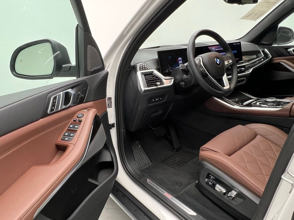 Thumbnail: 2025 BMW X5 - 22