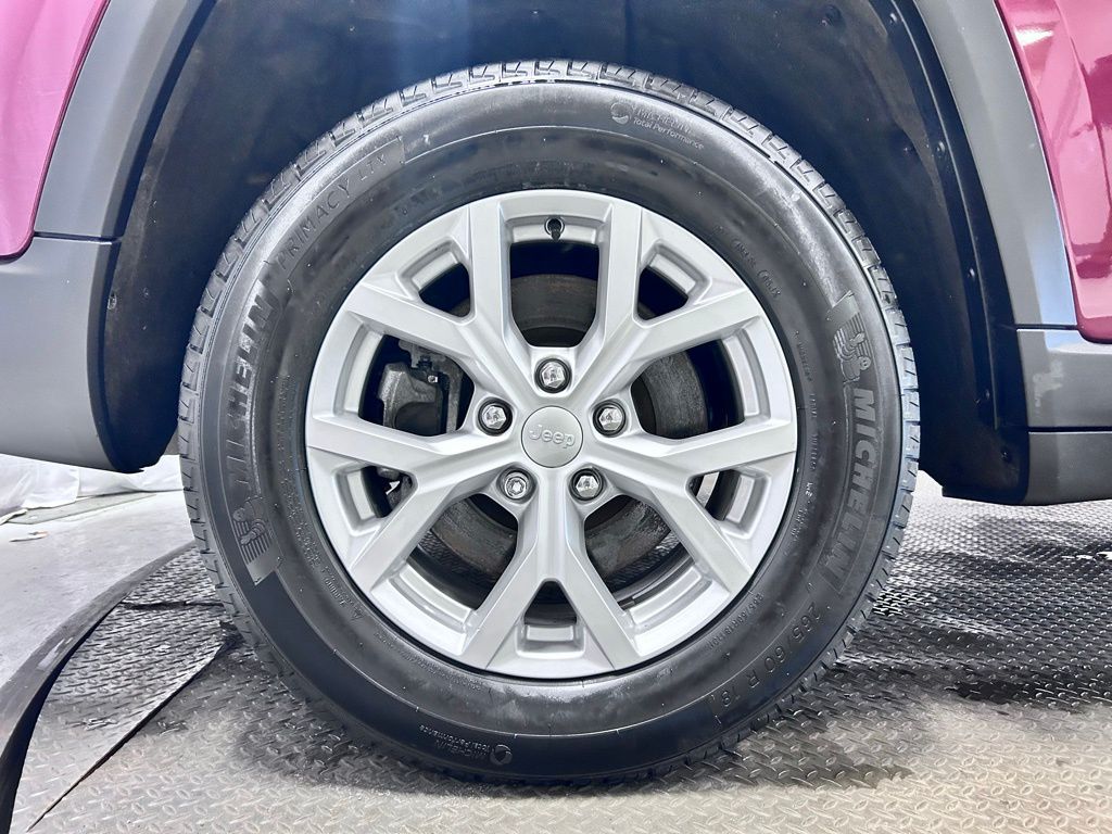 used 2023 Jeep Grand Cherokee L car, priced at $31,746