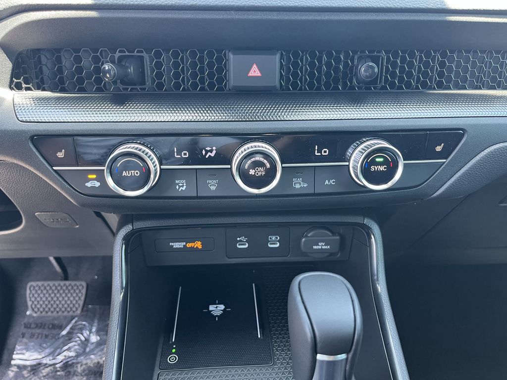 new 2026 Honda CR-V Hybrid car, priced at $40,650