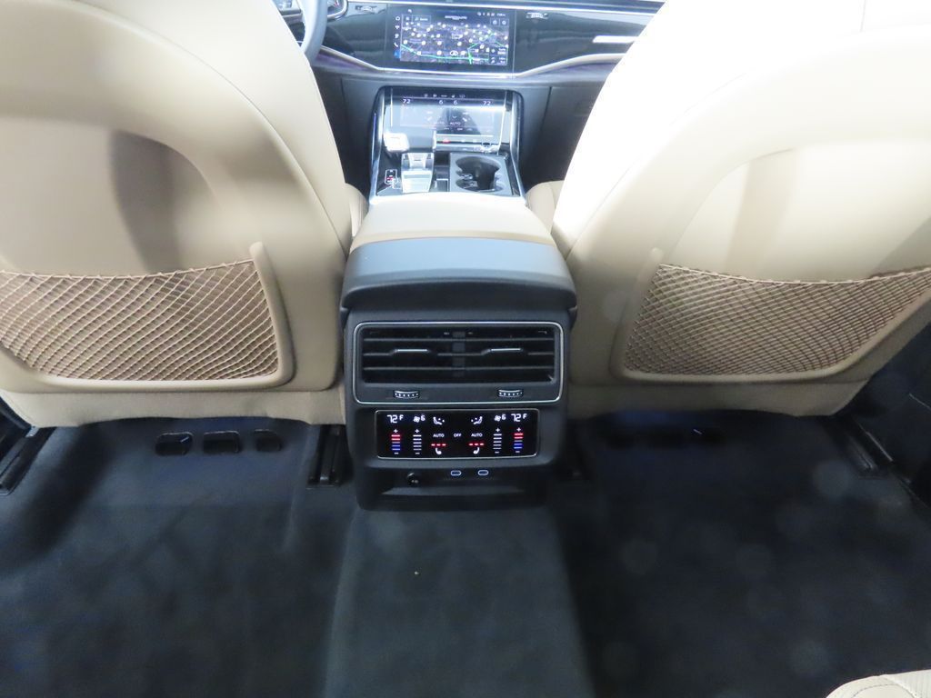 Thumbnail: 2026 Audi Q7 - 25