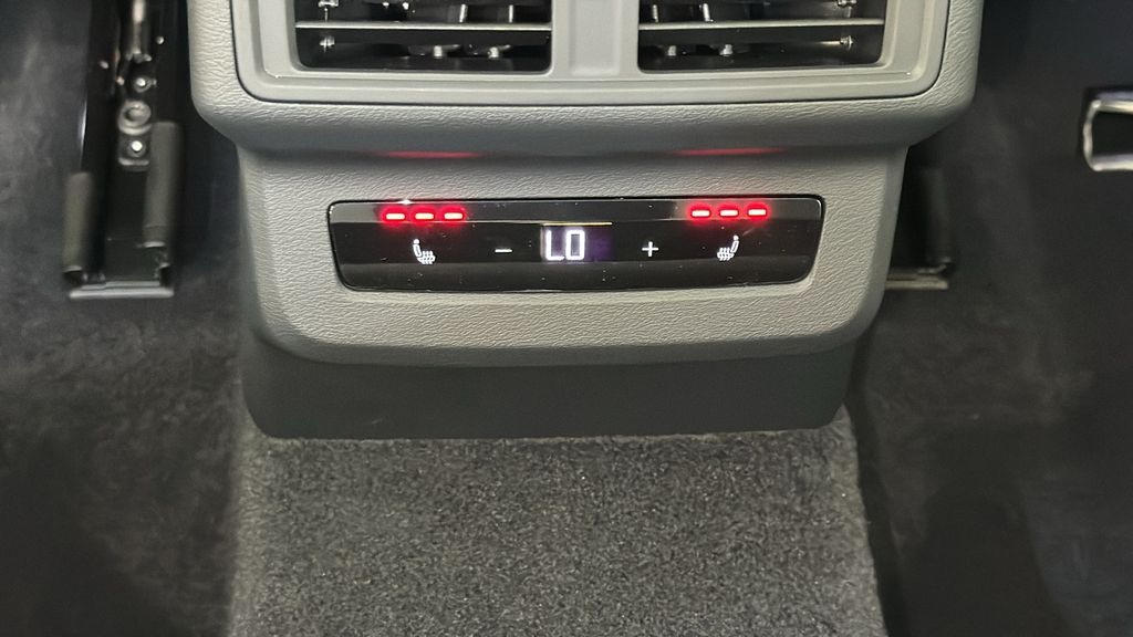 Thumbnail: 2025 Audi Q5 - 24