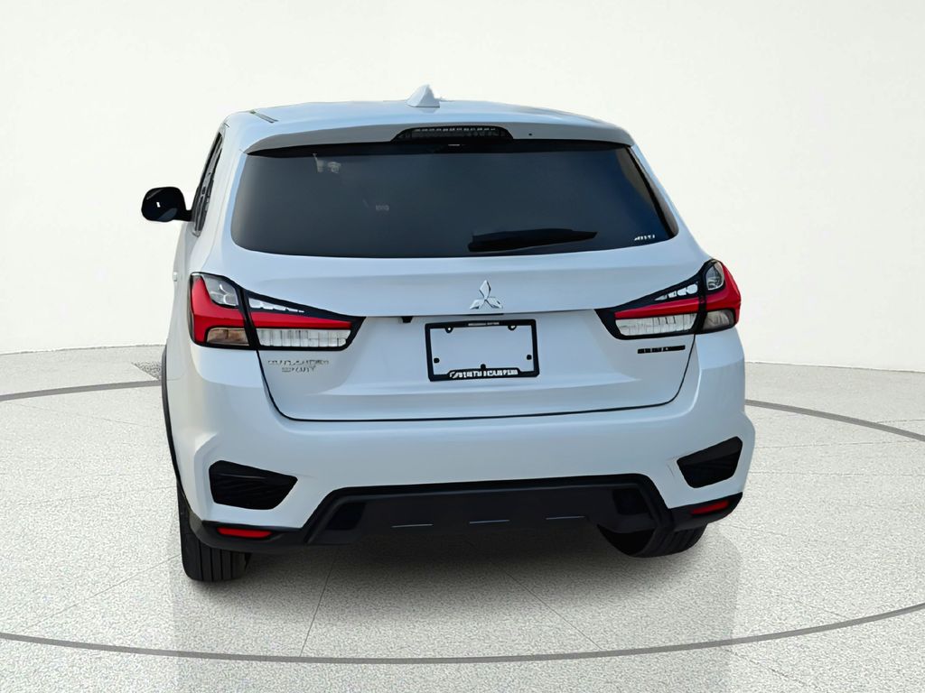 2026 Mitsubishi Outlander Sport 2.0 LE - 4