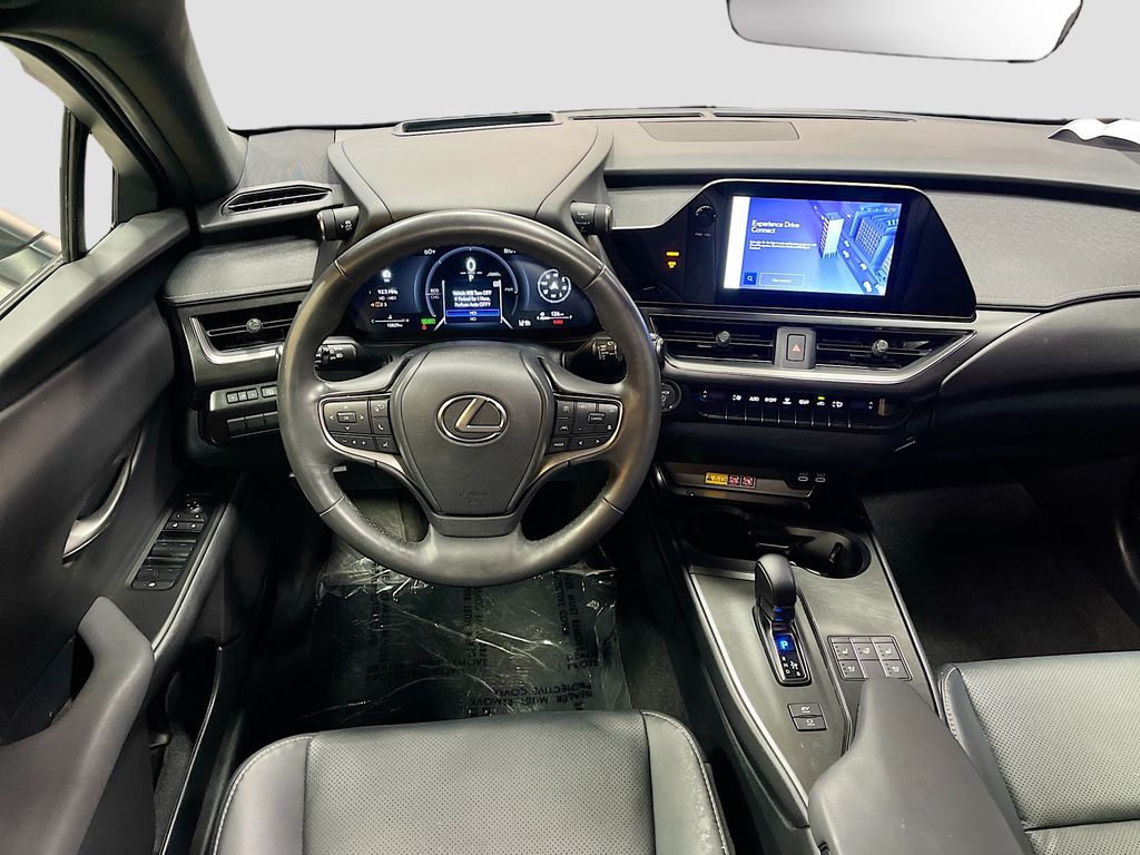 Used 2025 Obsidian Lexus 300h F SPORT Design image 23