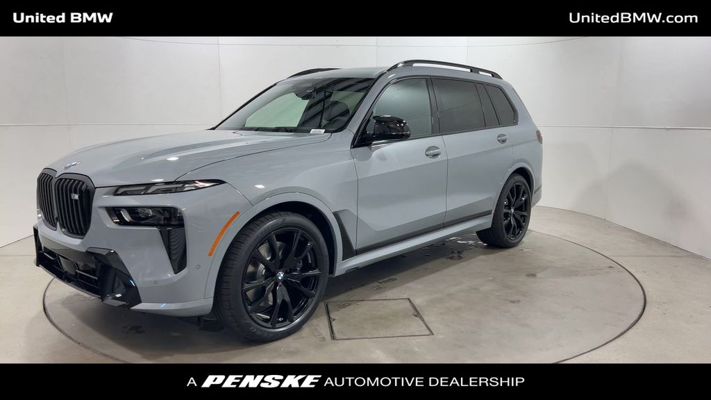 2025 BMW X7 M60i 4