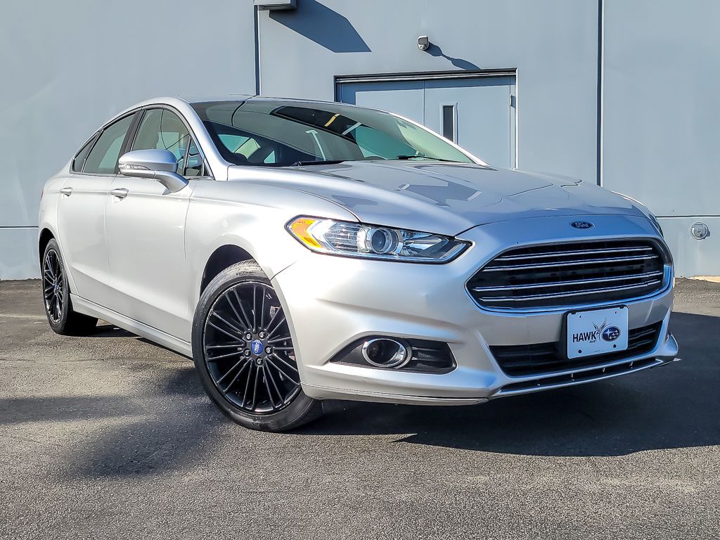 Ingot Silver Metallic 2014 Ford Fusion SE Sedan Front-Wheel Drive 6-Speed Automatic