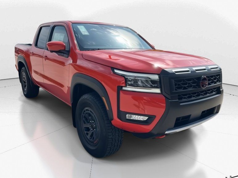 2025 Nissan Frontier PRO-4X photo 2