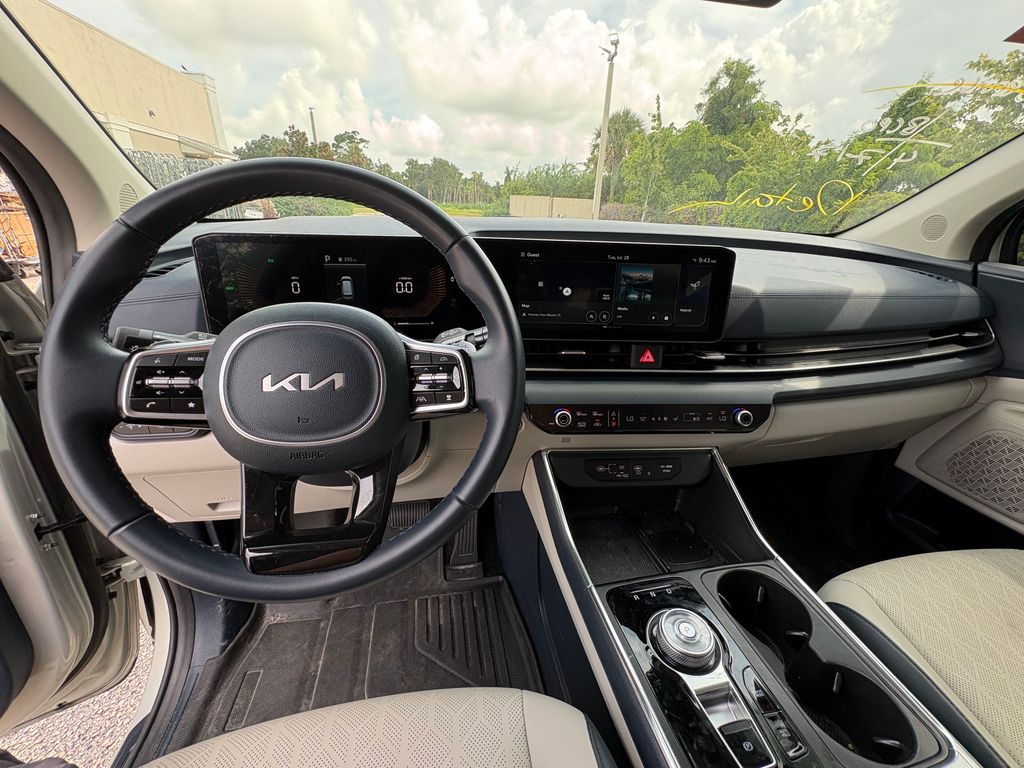 Certified Used 2025 White Kia EX image 7