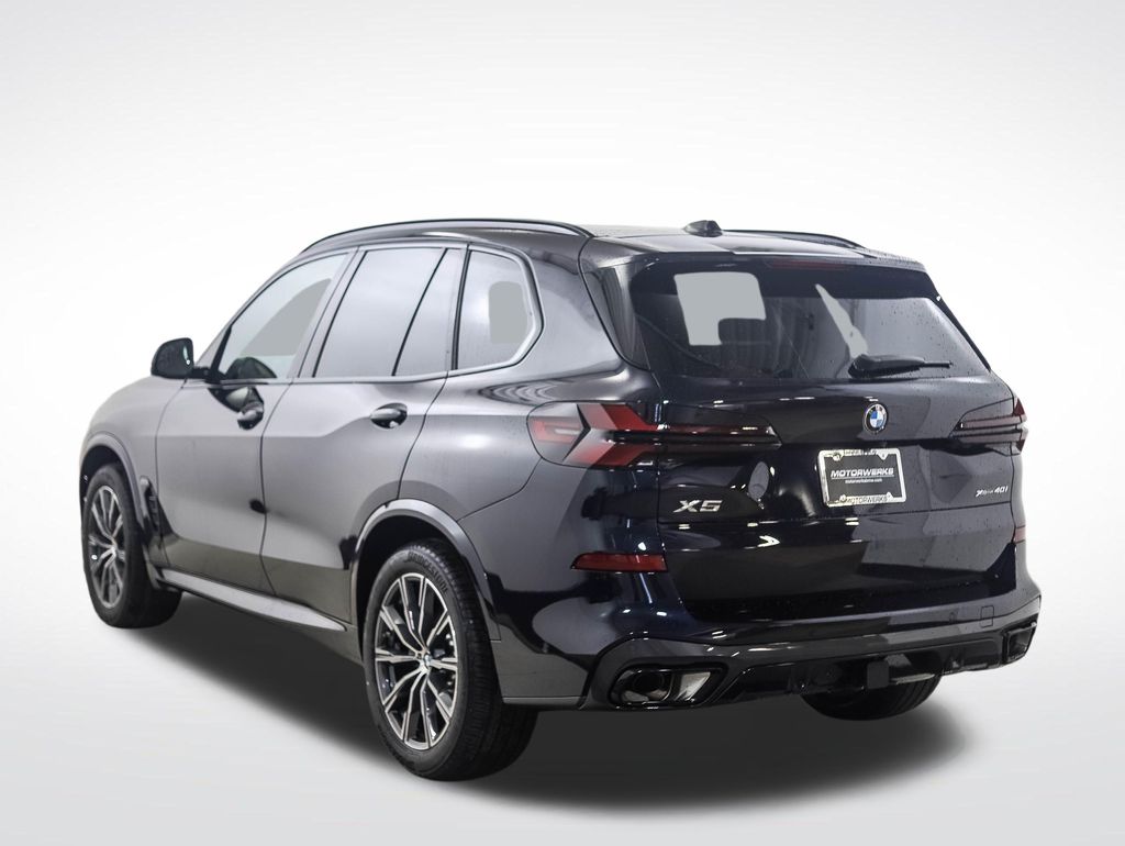 Thumbnail: 2026 BMW X5 - 3