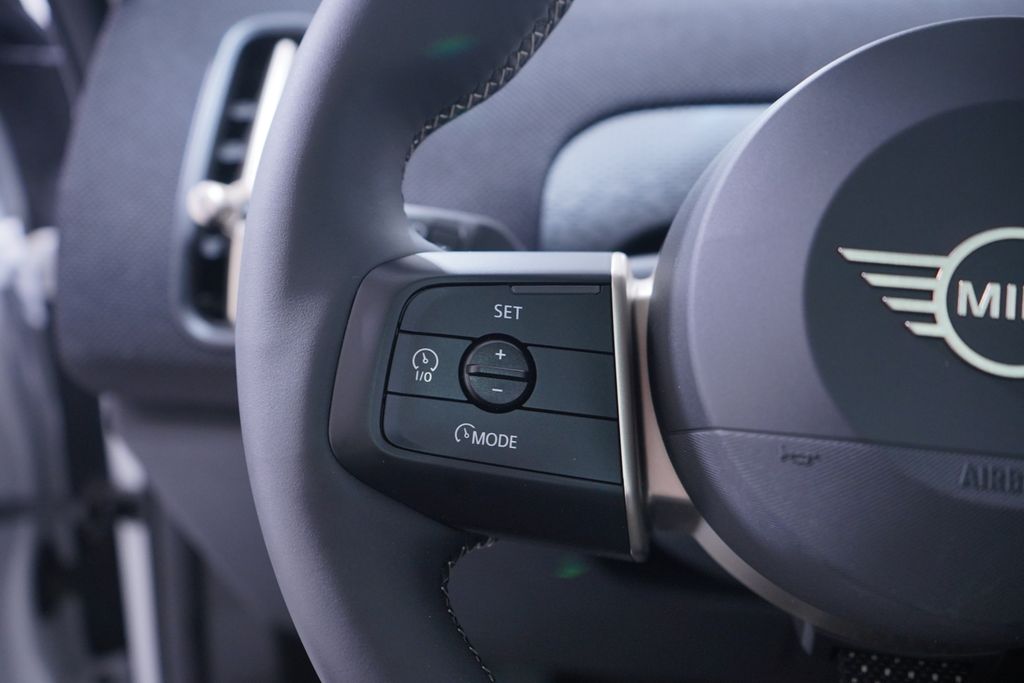 Thumbnail: 2025 MINI Cooper Countryman - 18